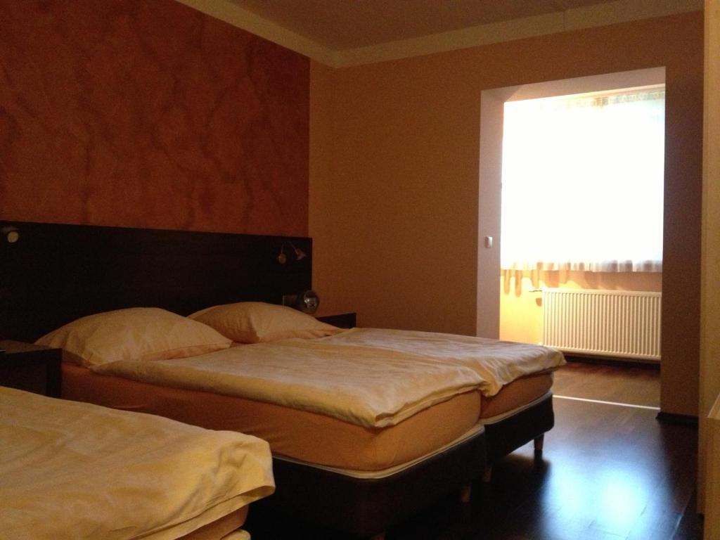 Gasthof Bacher Hotel Villach Exterior photo