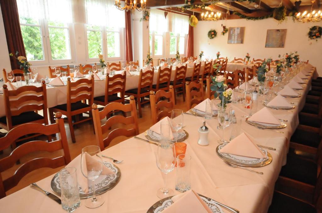 Gasthof Bacher Hotel Villach Exterior photo